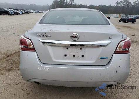 2013 Nissan Altima 2.5 z USA, uszkodzony, nr VIN 1N4AL3AP2DN448957